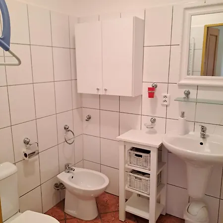 Montana Apartment *