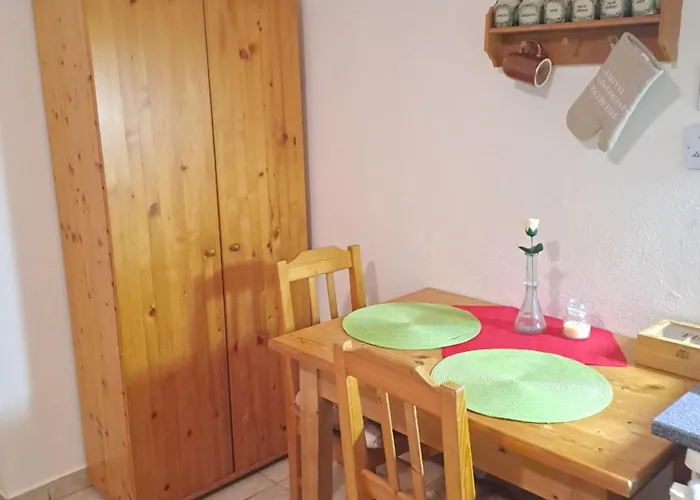 Montana Nýrsko